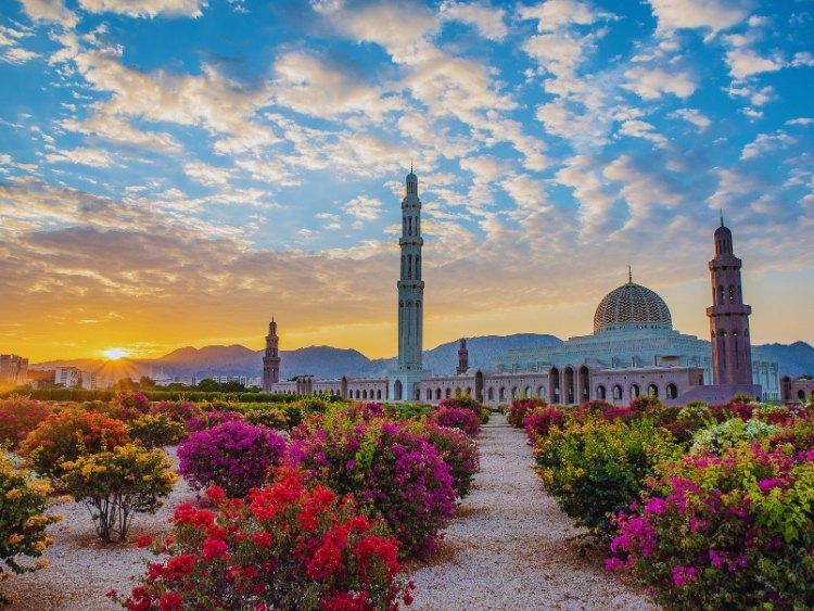 Sultan Qaboos Grand Mosque, Bousher, Sultanate of Oman.