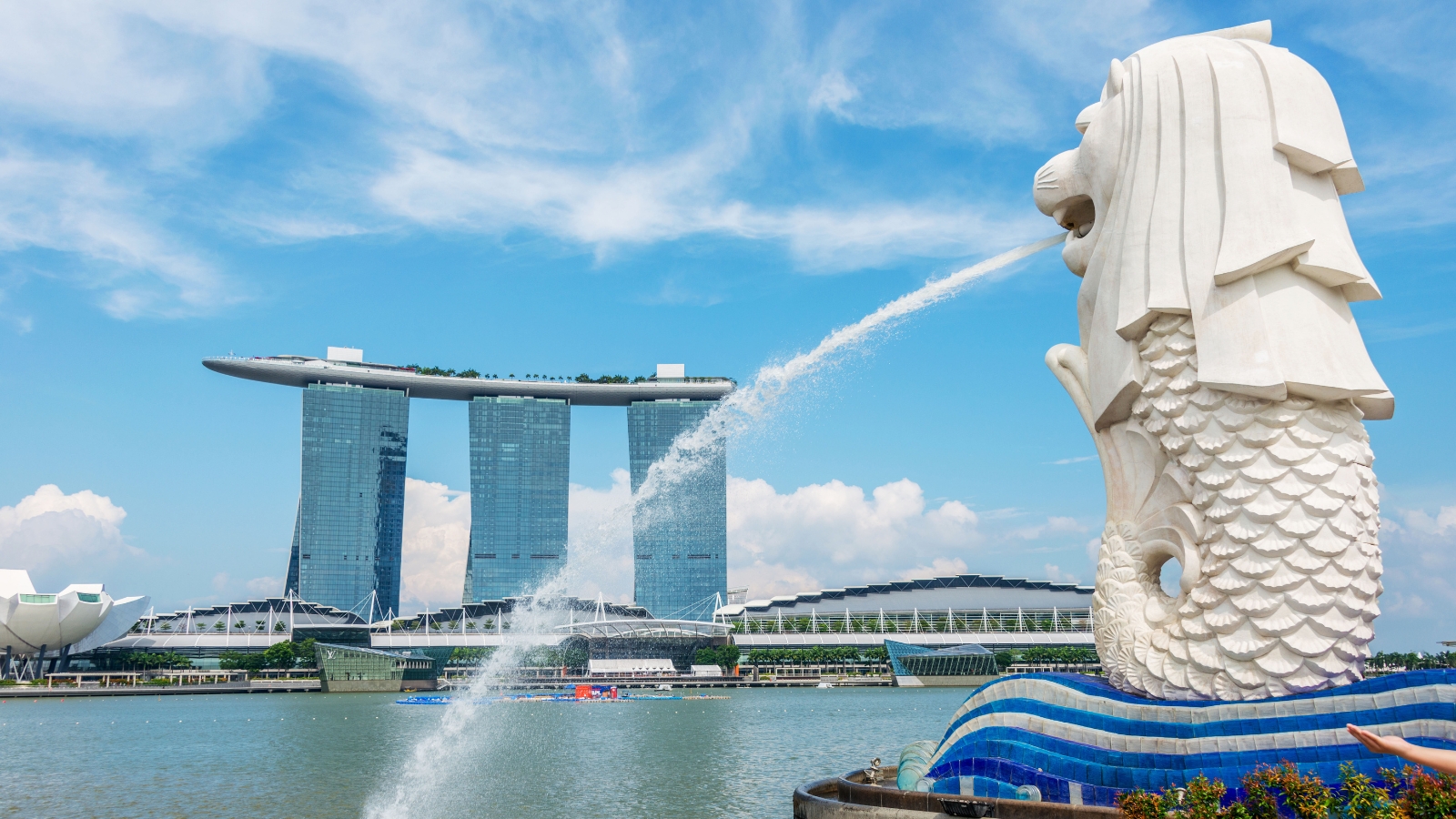 Iconic Merlion Statue Worlds Safest cities for travellers