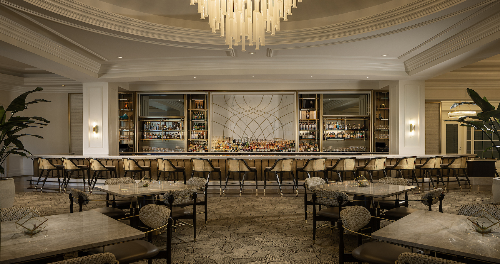 Waldorf Astoria's Siganture Peacock Alley Lobby Bar. Photo Courtesy: Waldorf Astoria Orlando