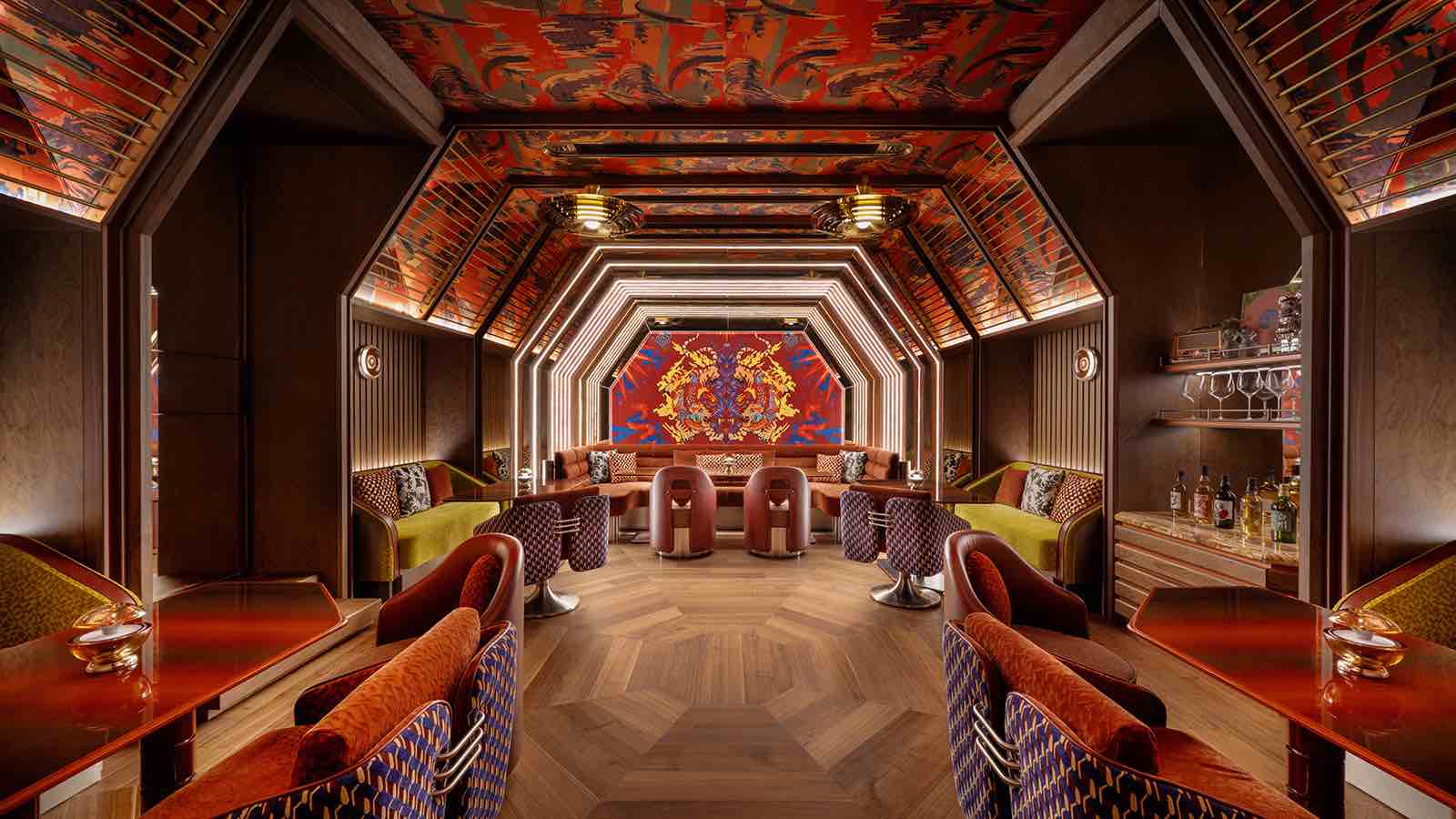 The beautiful interiors of Saikindo.