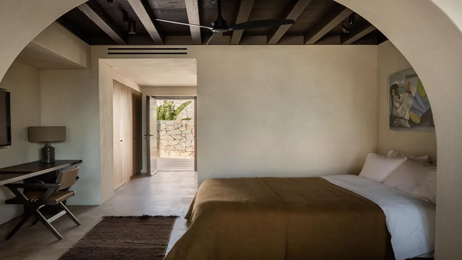 Luura opens in Paros. Photo Courtesy - Ennismore